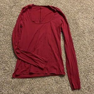 Lululemon long sleeve tee